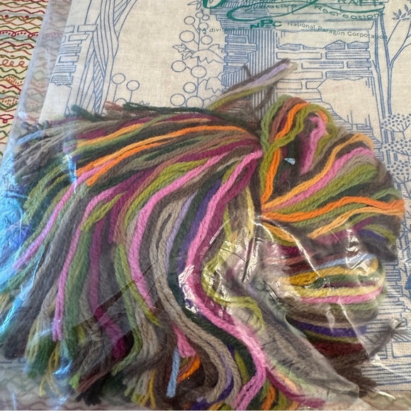 Paragon Mission Gardens Creative Crewel Stitchery Kit New in Bag 14"x24" - Picture 3 of 8